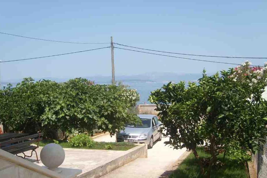 Apartments And Rooms By The Sea Sutivan, Brac - 2943 Zewnętrze zdjęcie