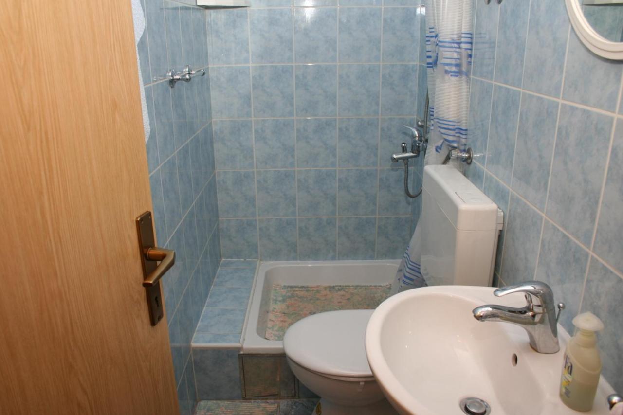 Apartments And Rooms By The Sea Sutivan, Brac - 2943 Zewnętrze zdjęcie