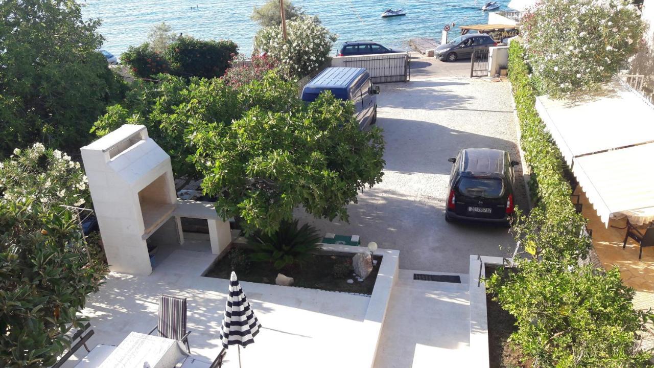 Apartments And Rooms By The Sea Sutivan, Brac - 2943 Zewnętrze zdjęcie